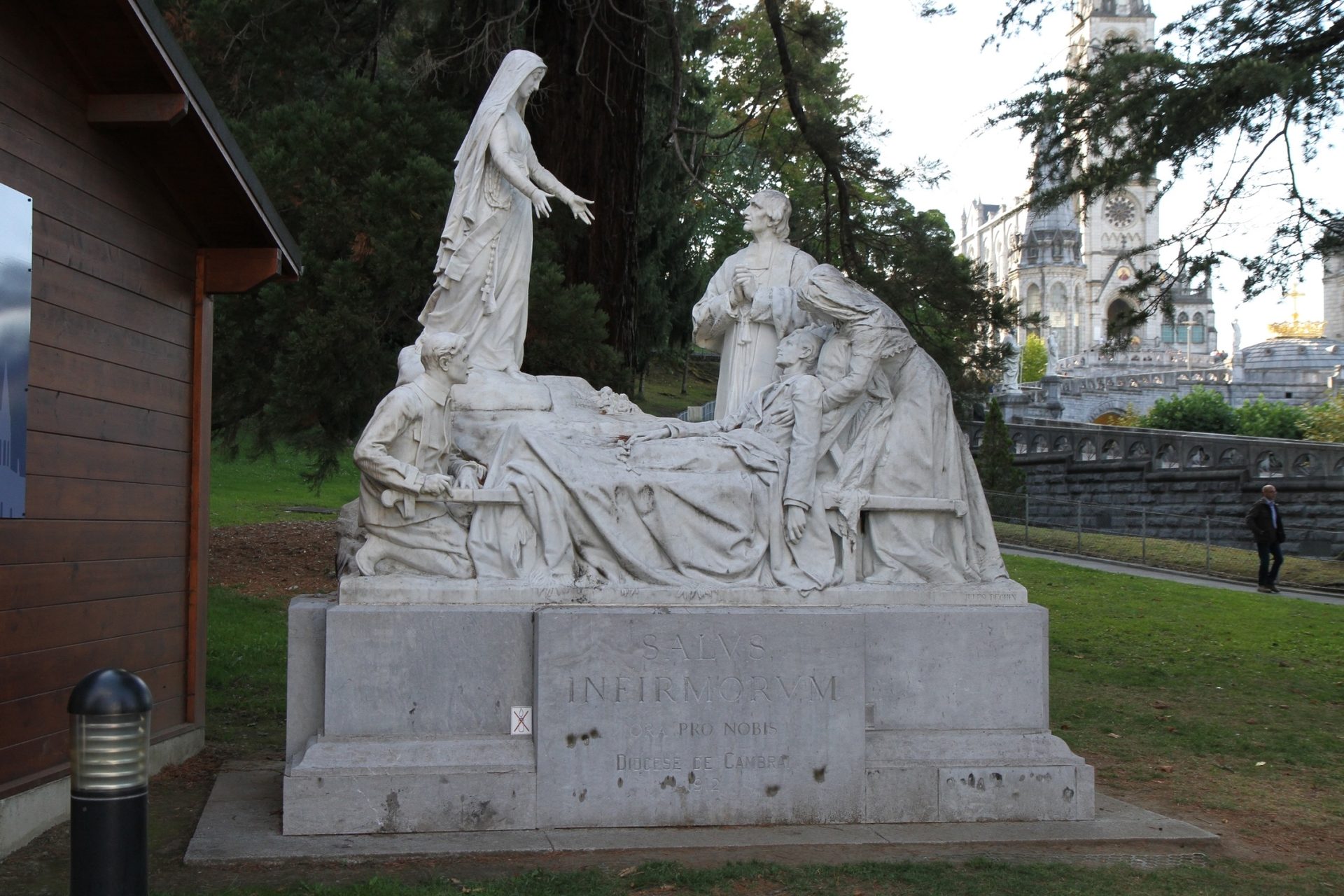 Salus%20Infirmorum%20monument%2C%20Lourdes%20-%2002.JPG